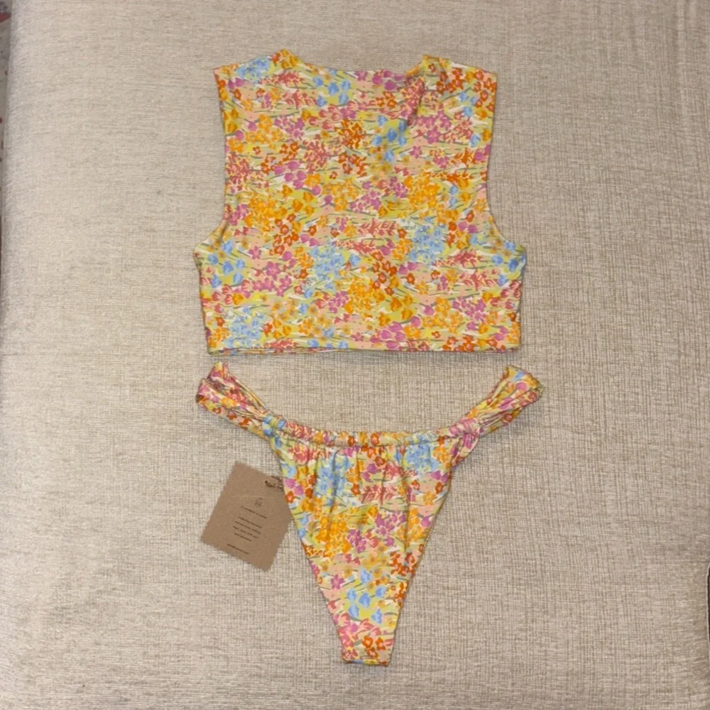 Stone Fox Swim Flower Fields Bikini Set Mase Top Bijou Bottom Medium Large NEW